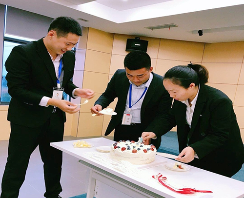 蘇州昱騰人力資源外包服務(wù)公司—10月優(yōu)秀員工表彰大會(huì)