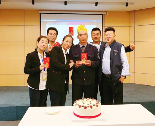 蘇州昱騰人力資源外包服務(wù)公司—10月優(yōu)秀員工表彰大會(huì)