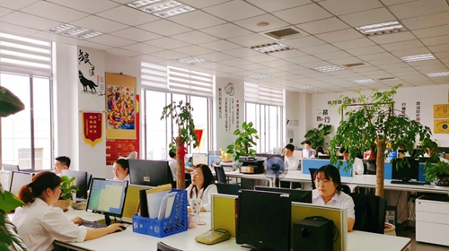 恭喜！蘇州昱騰與依迪埃展柜公司簽訂勞務(wù)外包業(yè)務(wù)！