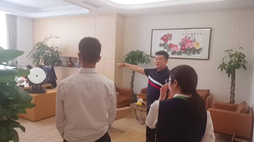恭喜！蘇州昱騰與依迪埃展柜公司簽訂勞務(wù)外包業(yè)務(wù)！