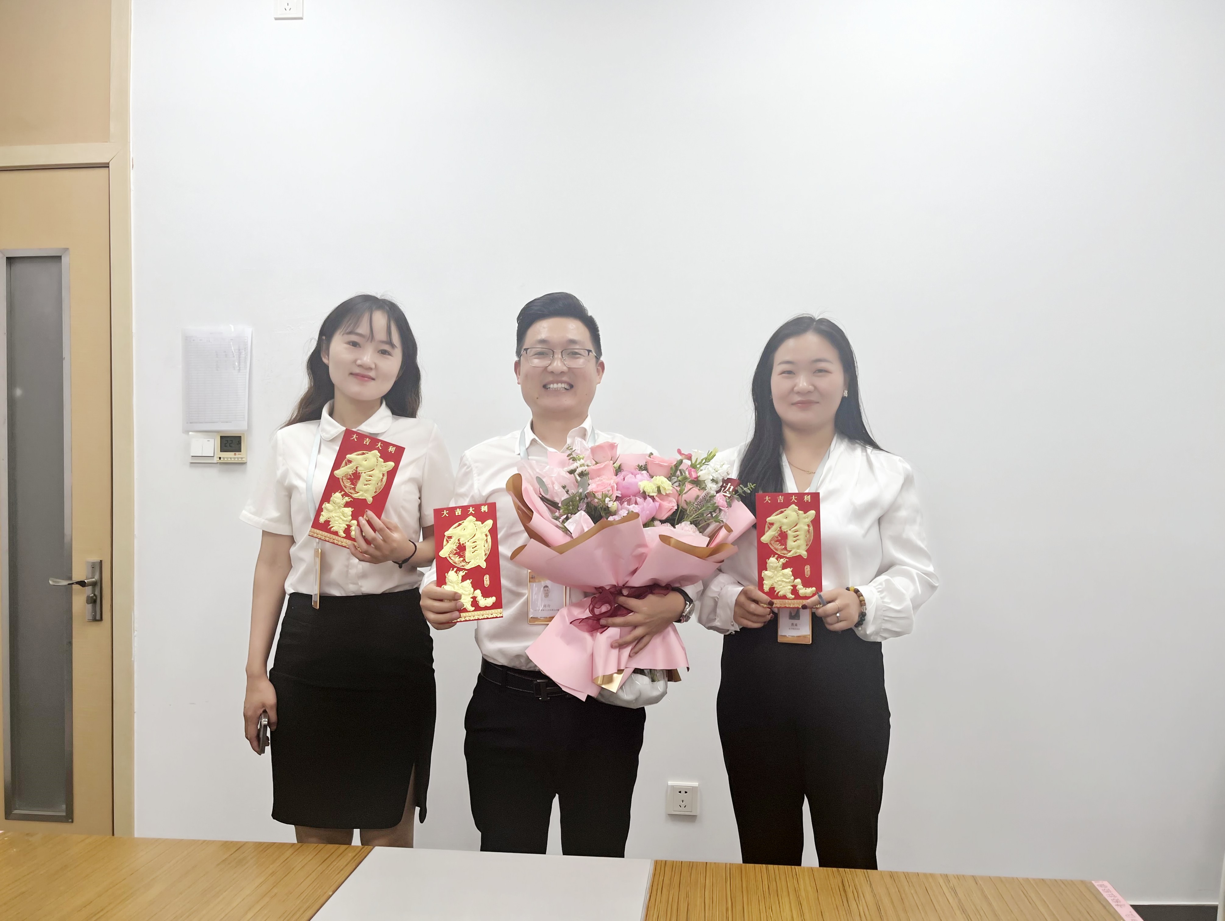 心靈相約 健康同行——蘇州昱齊盛人力公司開展月會(huì)+徒步團(tuán)建